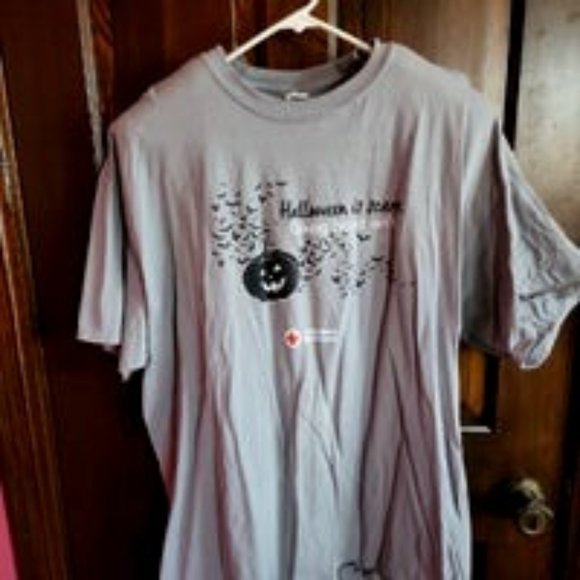 American red cross halloween tshirt 2xl - Picture 1 of 5
